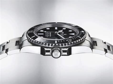 image rolex submariner|Rolex Submariner side view.